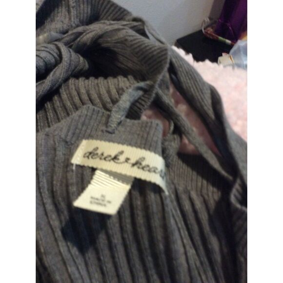 Derek Heart XL Gray Sweater Criss Cross Back V Neck Womens - Picture 2 of 4